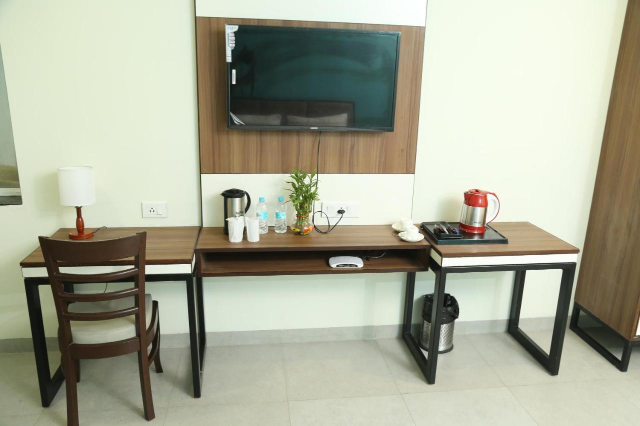 Vijay Vilas Hotel & Convention Hall Agra  Exterior photo