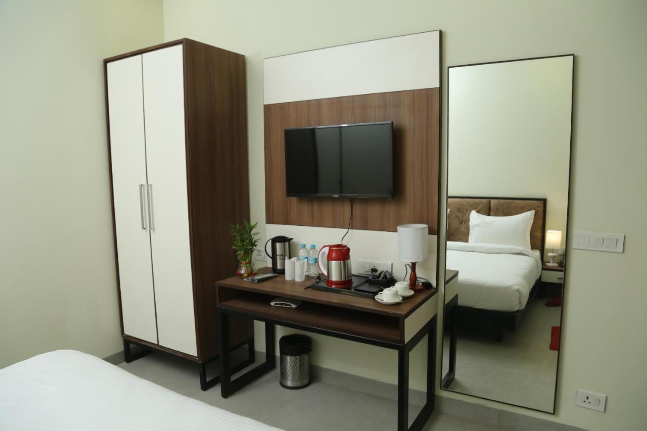 Vijay Vilas Hotel & Convention Hall Agra  Exterior photo