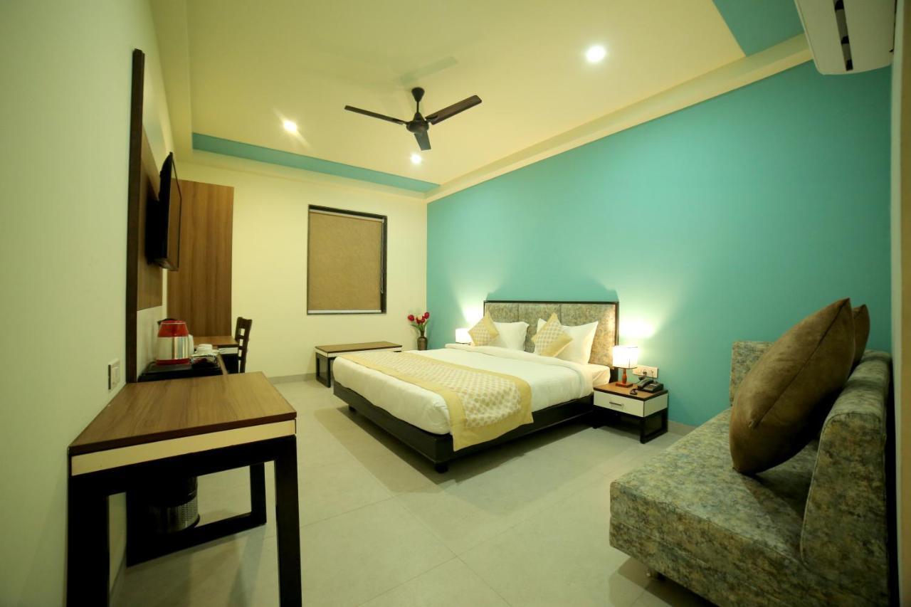 Vijay Vilas Hotel & Convention Hall Agra  Exterior photo